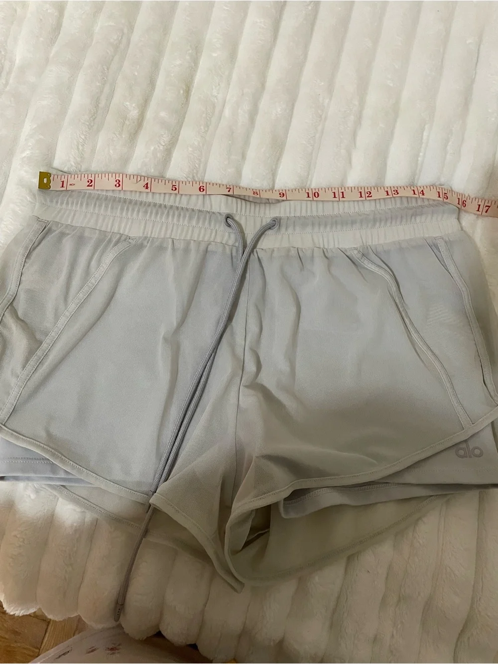 ALO Yoga Women’s White Run Short with Drawstring Waist